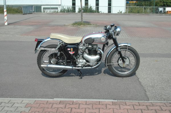 BSA_A7.jpg