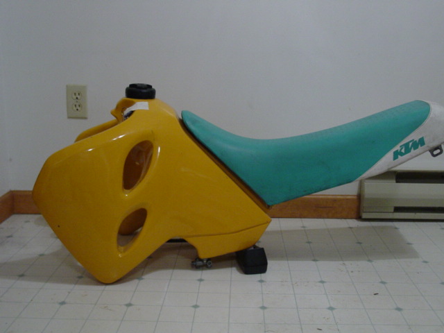 ktmtank&seat side view.JPG